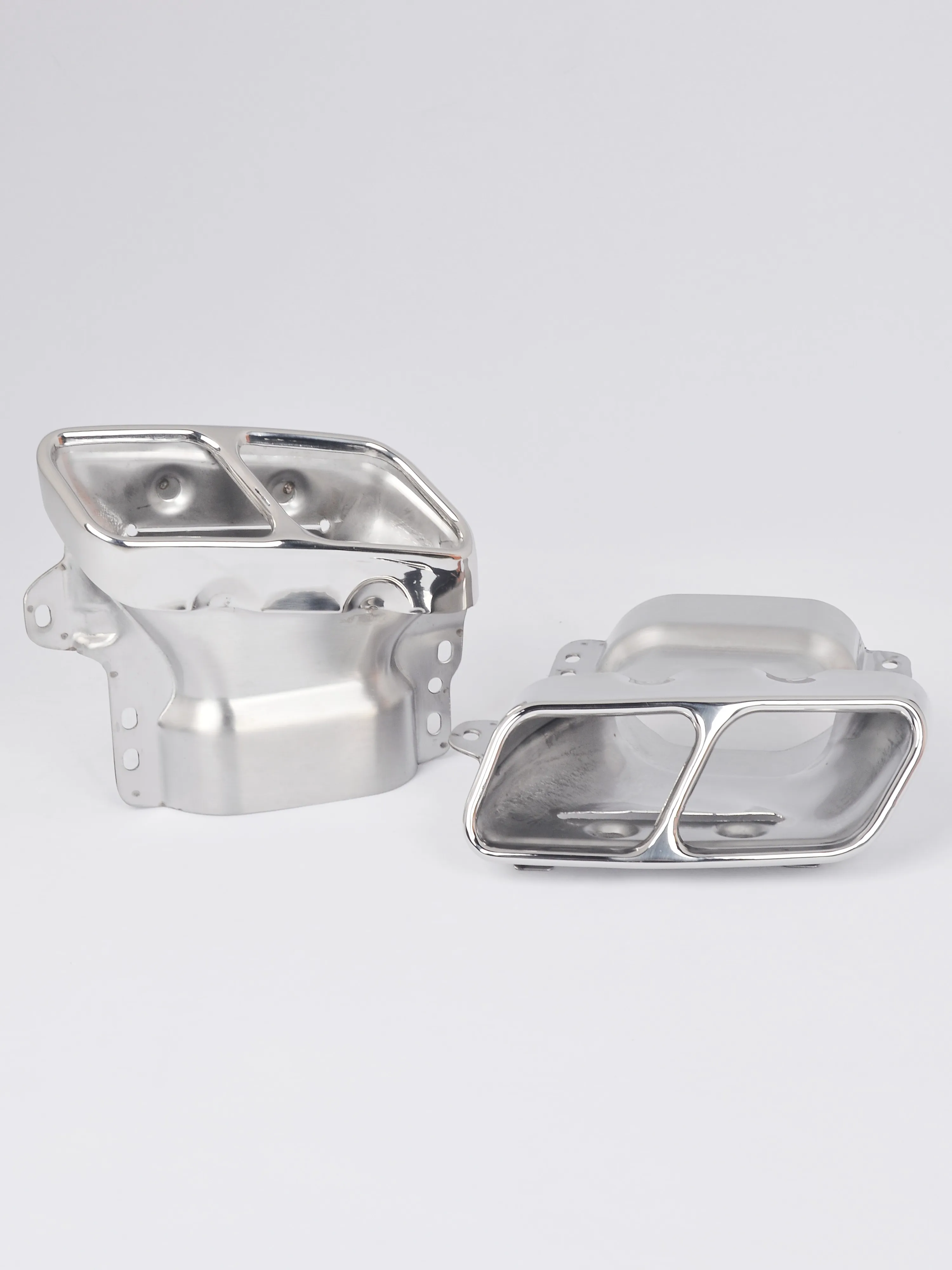 

1Pair Stainless Steel Quad Exhaust Tips Fit for Mercedes-AMG A45 W176 CLA45 C117 13-18 Tail Throat Exhaust System Muffler Pipe