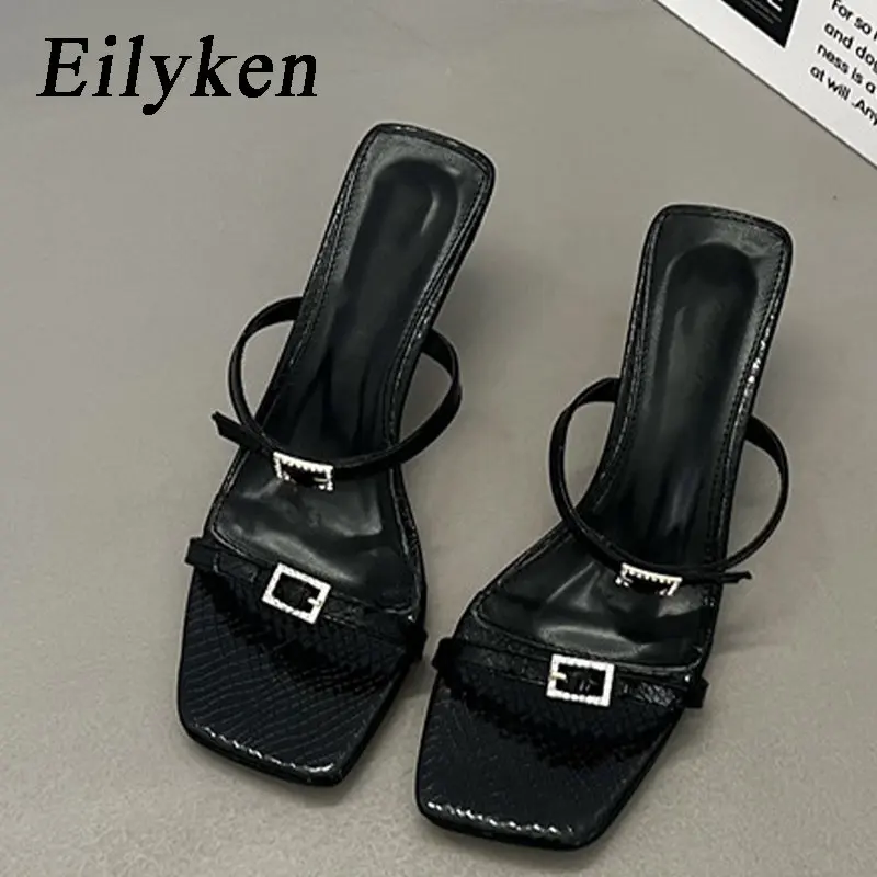 

Eilyken/Дизайнерские женские шлепанцы с узкими ремешками и пряжкой; Сандалии-шлепанцы с квадратным носком на низком тонком каблуке; Вьетнамки; Женская обувь