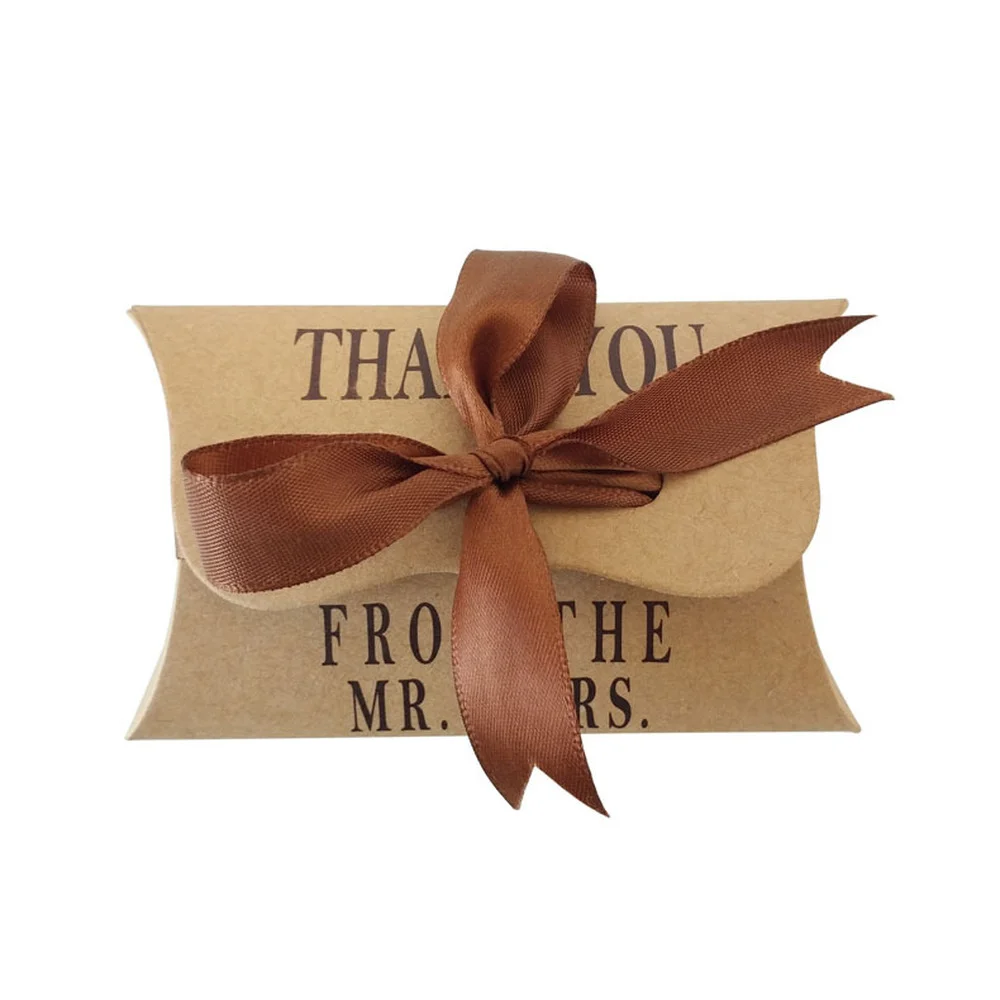 

50pcs Kraft Paper Pillow Candy Box With Ribbon Packaging Guests Gift Bag Boxes Thank you Wedding Mariage Favors Party Supplies