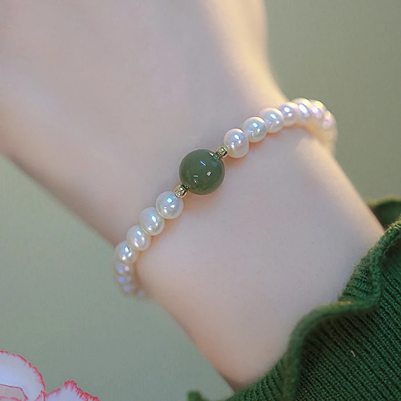 

Vintage Resin Beaded Elastic Bracelets Coins Fu Brand Bell Pendant Bracelet for Women Charm Jewelry Lovers Friendship Gifts