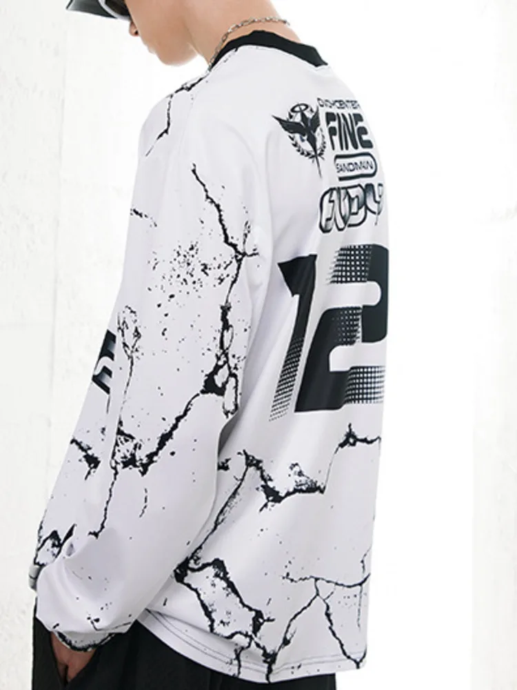 Design Sense 2025: простая однотонная модная свободная версия футболки с круглым вырезом