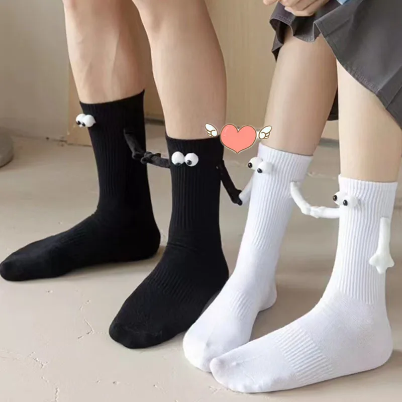 1Pair Cartoon Eyes Couples Sock Ins 3D Doll Funny Magnetic Attraction Hands Black White Mid-Tube Casual Cotton Socks Lover Gifts