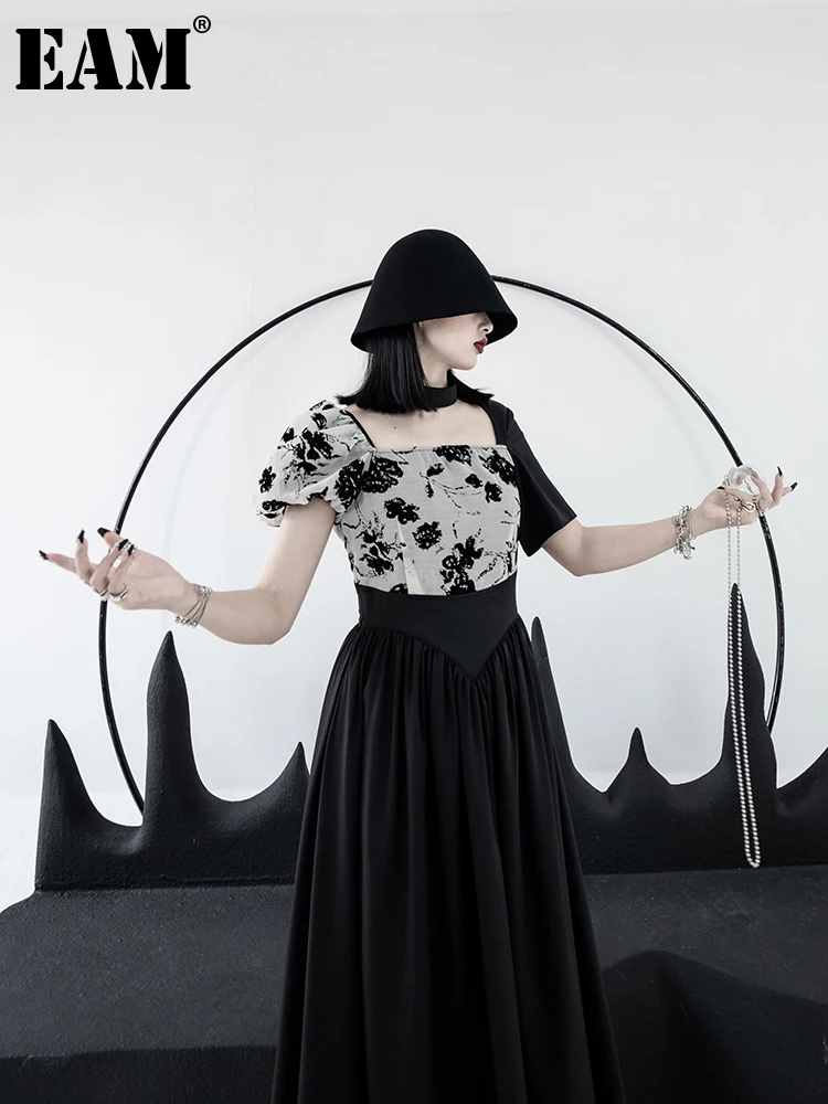 

[EAM] Women Black Printed Long Elegant Dress New Square Collar Short Sleeve Loose Fit Fashion Tide Spring Summer 2023 1DE9874