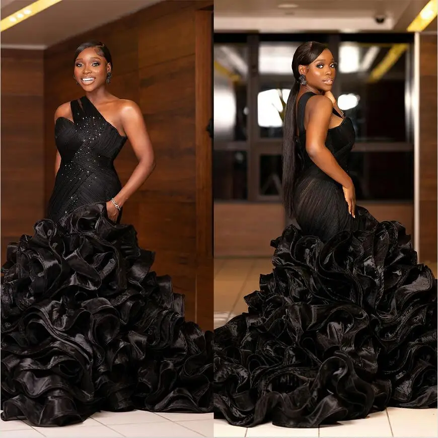 

Black Mermaid Evening Dresses for African Women Sexy One Shoulder Tiered Skirts Shiny Beads Formal Party Illusion Prom Gowns