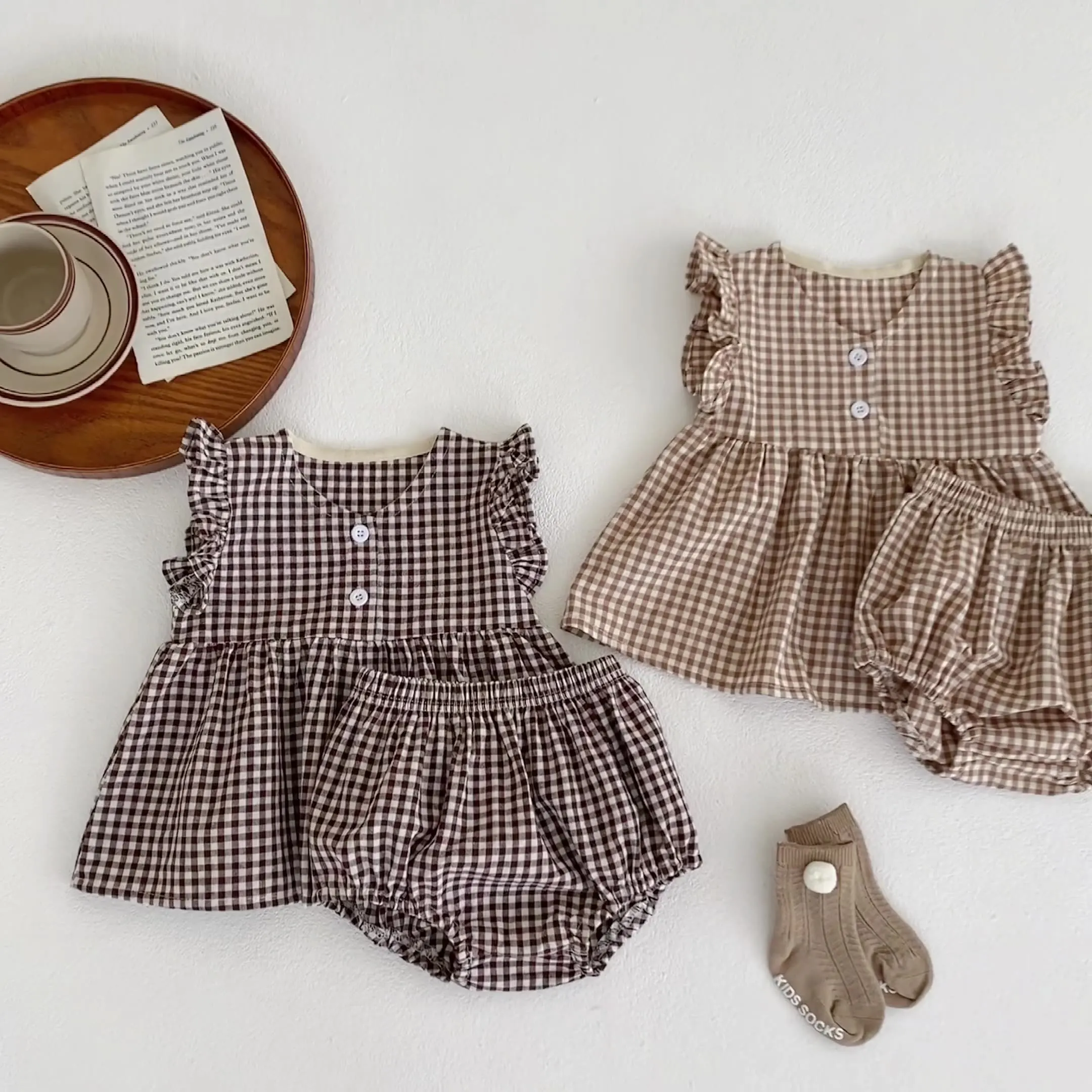 

Летние комплекты детской одежды, топ без рукавов с клетчатым принтом + шорты, костюм из двух предметов, верхняя одежда для малышей, Детский к...