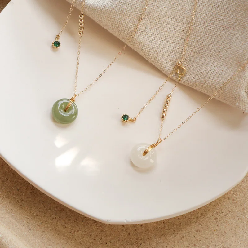 

Minar Retro White Round Green Color Natural Stone Hetian Jade Pendant Necklace for Women Brass Gold Chokers Necklaces Jewelry