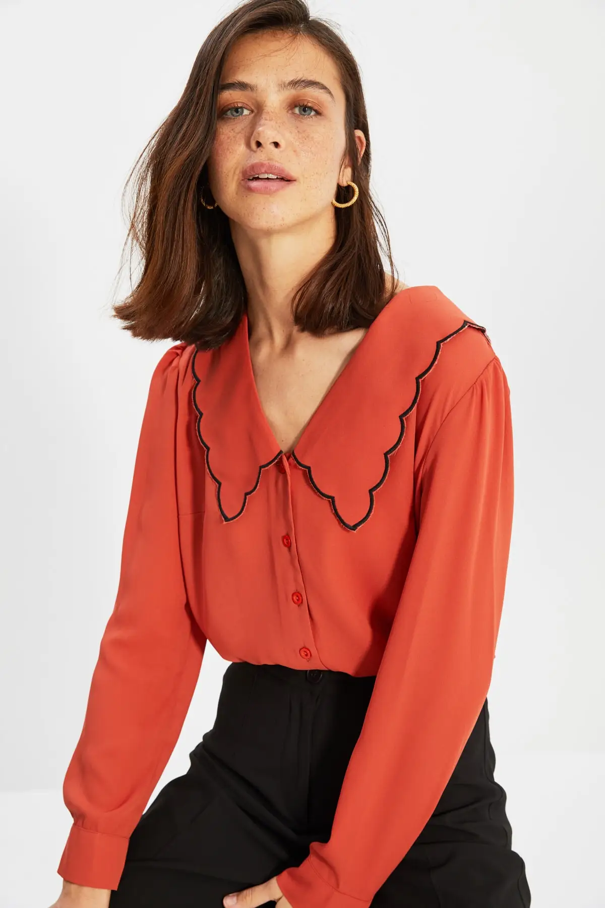 

Trendyol Collar Detailed Shirt TWOAW22GO0489