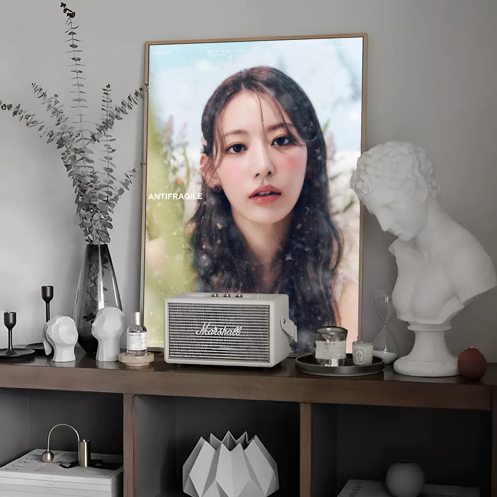 2022 Star Girl Group L-LE SSERAFIM DIY липкий постер необычная наклейка на стену для гостиной бара