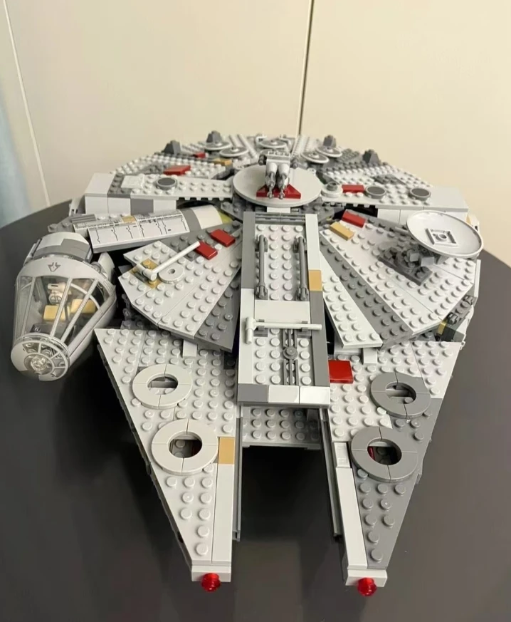 Конструктор Bandai Falcon Alien MINI 75105