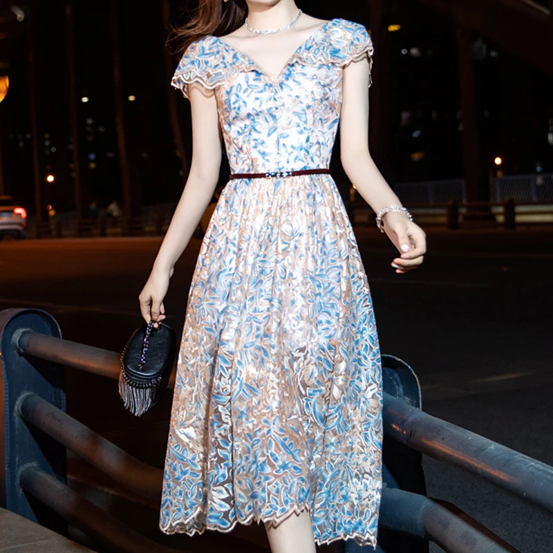 

Женское кружевное платье с вышивкой, элегантное винтажное облегающее платье без рукавов с V-образным вырезом и высокой талией, одежда с цвет...