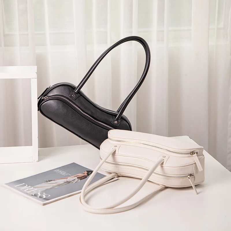 New Fashion, Simple and Trendy One Shoulder Underarm Bag, Smiling Face, Frog Portable, High Quality, Small and Popular Women's