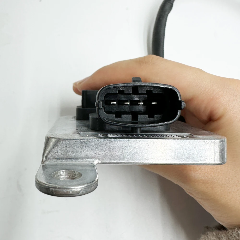 2894939 RX C-ummins Box 5WK96674A 2871978 Сделано в США Датчик оксида азота N-GK для Cummins ISB 6.7L ISX 11 9L/15L