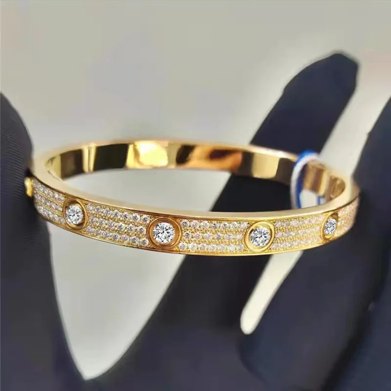 

2023 Hot Selling Men Titanium Steel Inlaid Zircon Bracelet Women Plating 18K Gold Stainless Steel Bracelets Quality Jewelry Gift
