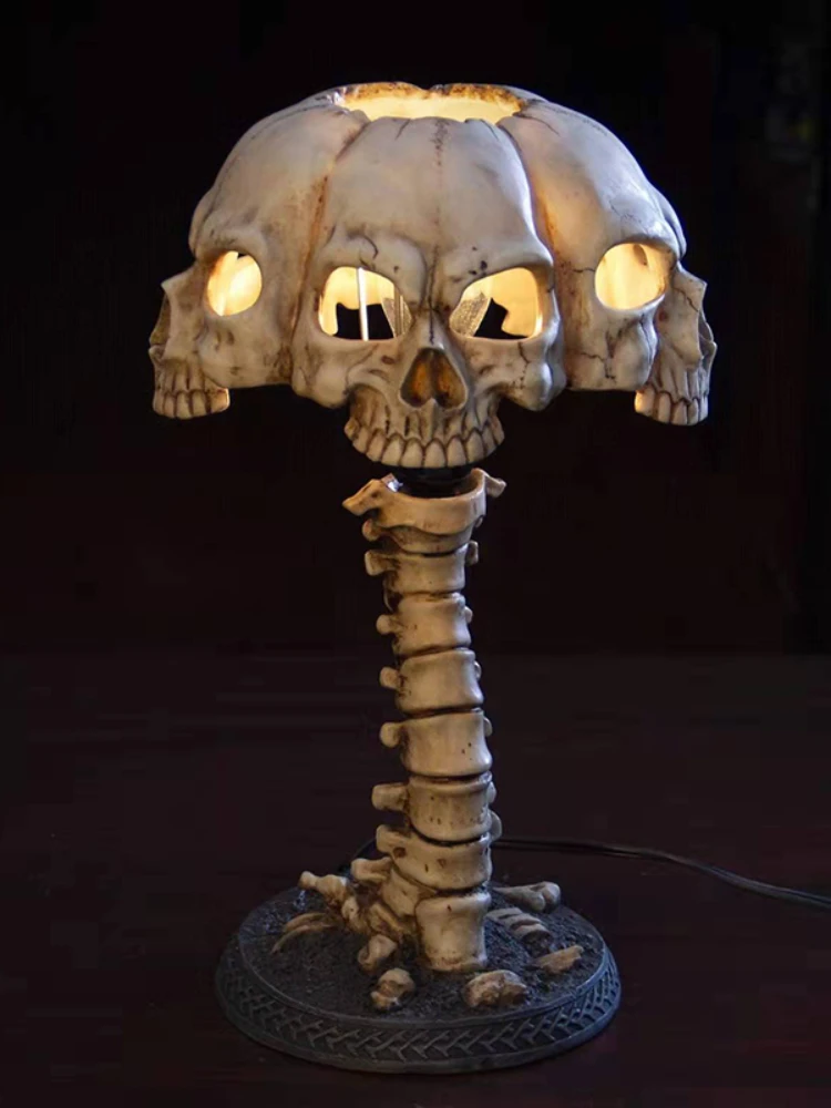 

Skull Table Lamp Skeleton Horror 3D Statue Creative Party Ornament Prop Halloween Home Decoration Atmosphere Lamp Home Decor