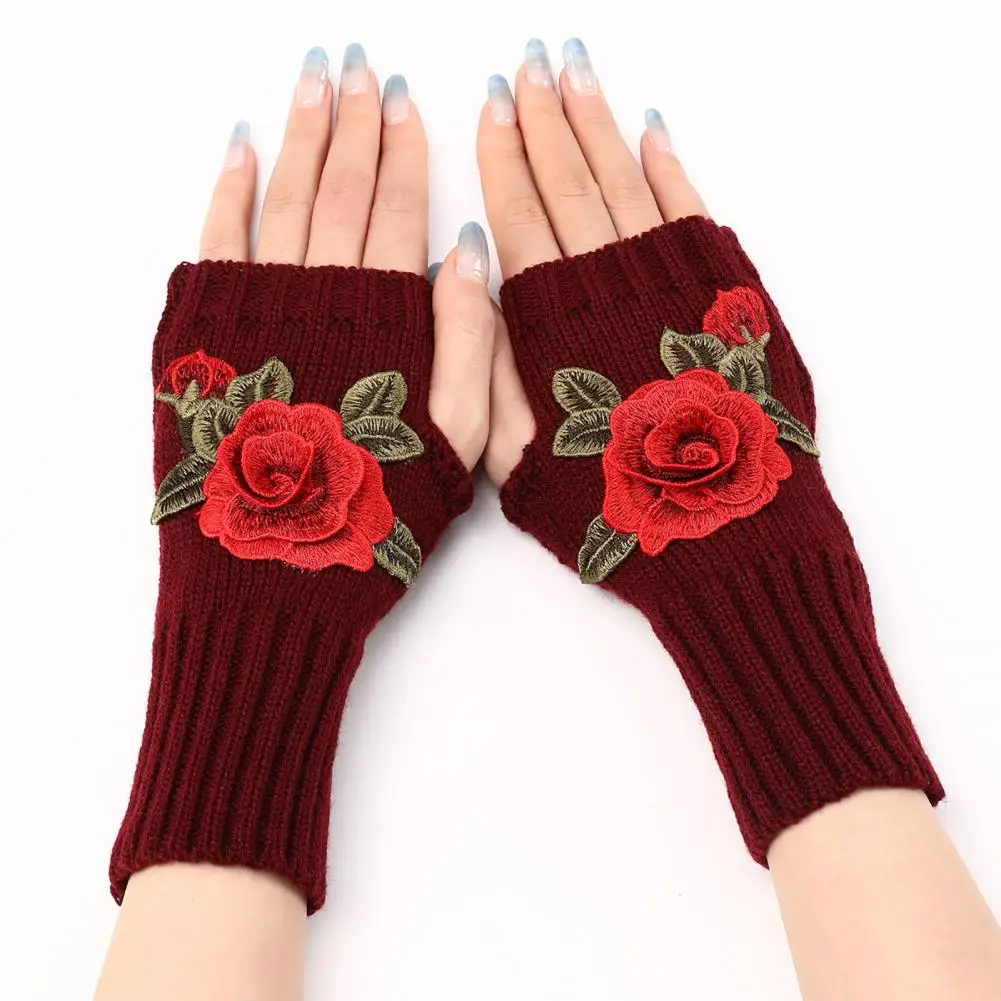 

Nice-looking Knit Gloves Fingerless Comfortable Windproof Winter Knitted Texting Gloves Soft Knitted Gloves for Daily