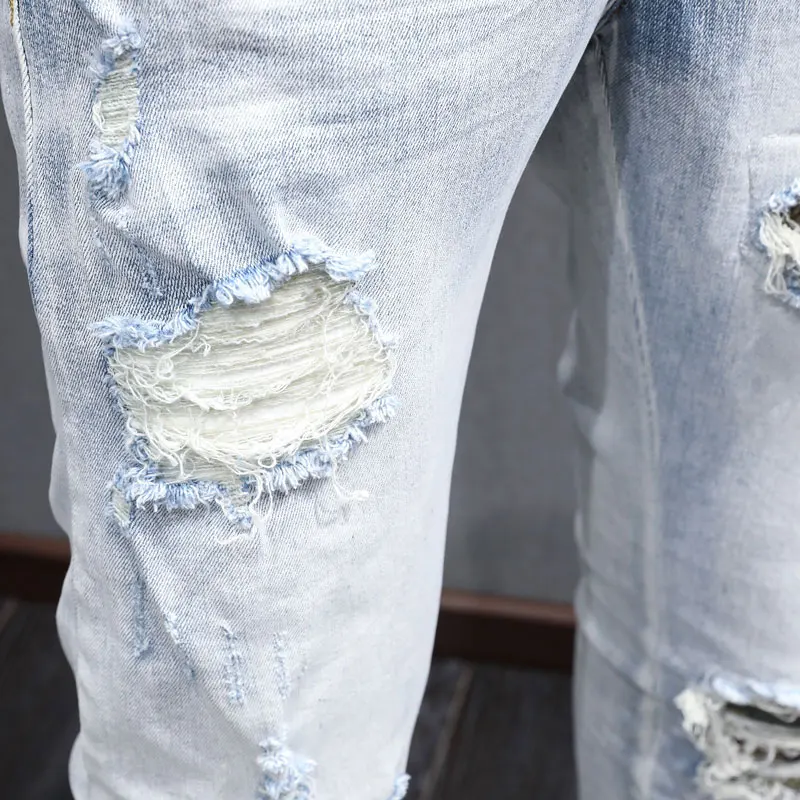 Рисунок 4 - Джинсы мужские Стрейчевые в стиле ретро