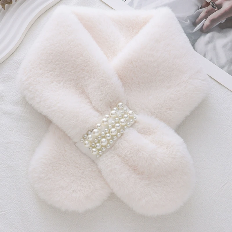 

Adult Girls Winter Pearl Buckle Plush Scarf Warm and Thick Wild Scarf