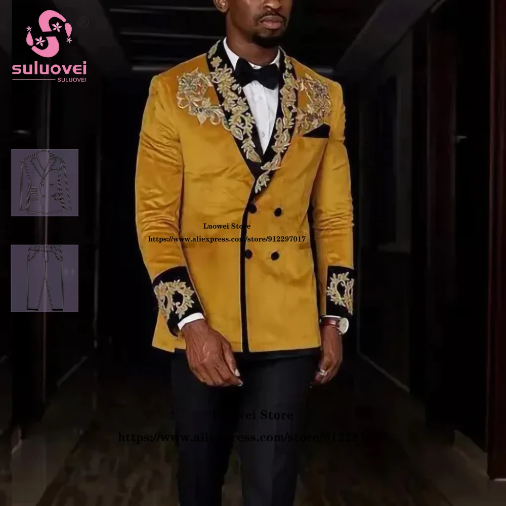 Роскошный Бархатный смокинг с золотой аппликацией