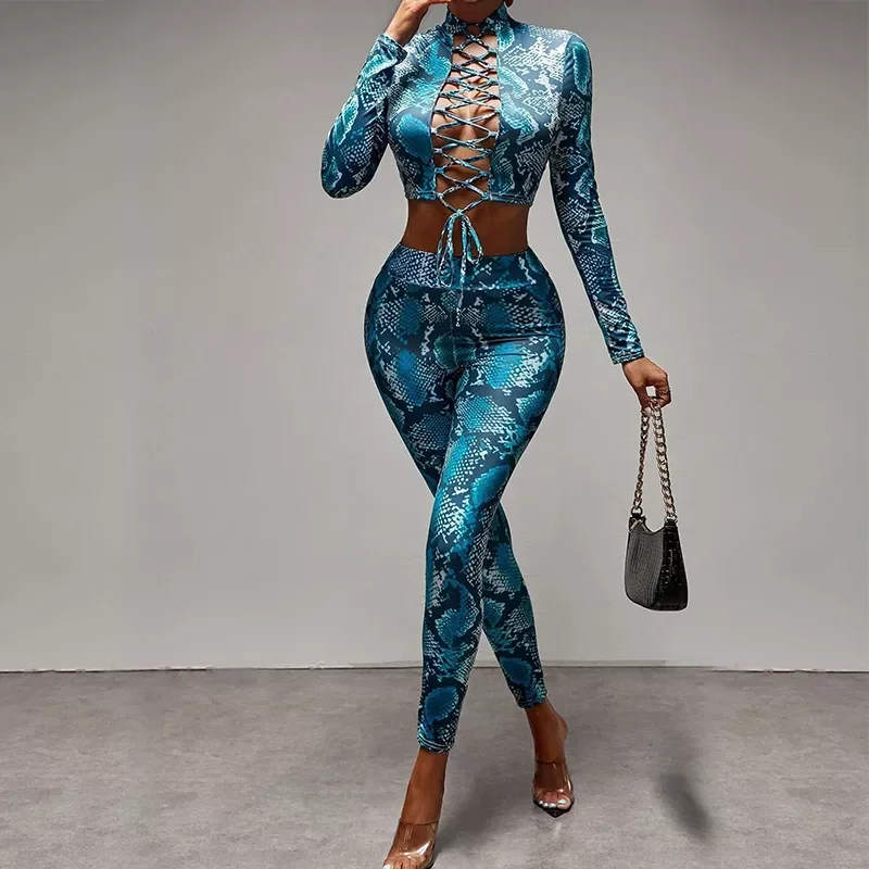 

Костюм женский из двух предметов, Топ с длинным рукавом и брюки со змеиным принтом