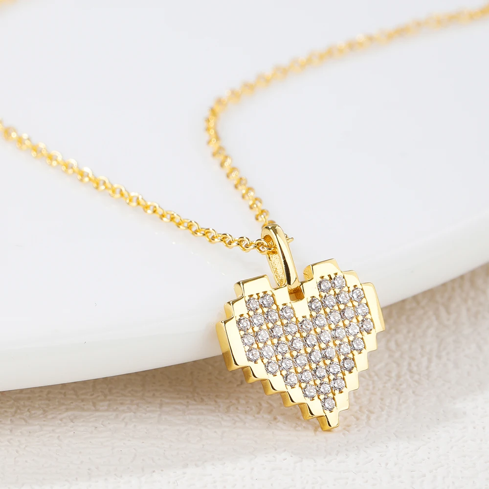 

Gold Color Dazzling Zircon Love Heart Shape Pendant Necklaces For Women Valentine's Day Gift Jewelry