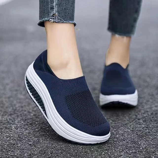 Sneakers Female Soft Mesh Women Platform Flat Tennis Hollowed Out Round Toe Slip-On Shoes Lady Plus Size Footwear Women Shoes