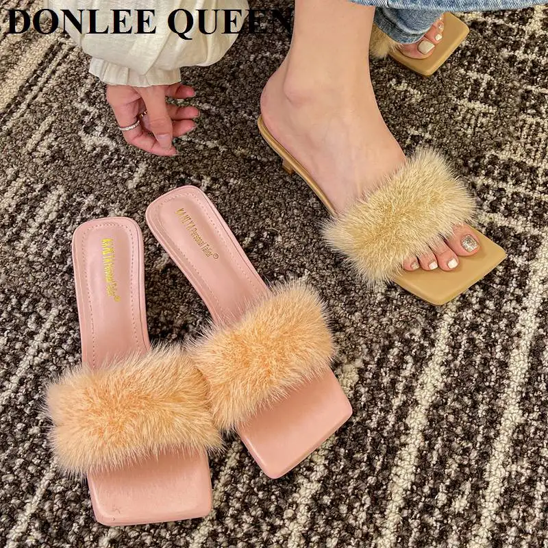 

Модные меховые шлепанцы для женщин на низком каблуке, сланцы, летние сандалии, женские меховые шлепанцы для улицы, женские сандалии