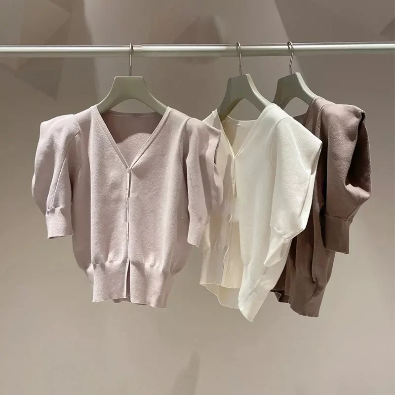 

2022New Japanese Style Jumper V Neck Short Puff Sleeve Single Breasted Slim Waist Knit Top 2022 Summer New Sweet Solid Cardigan