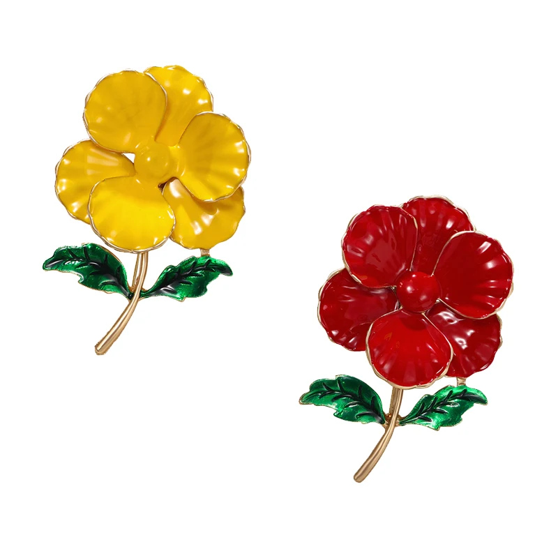 Женская корсажная брошь в виде цветка камелии красного и желтого цвета