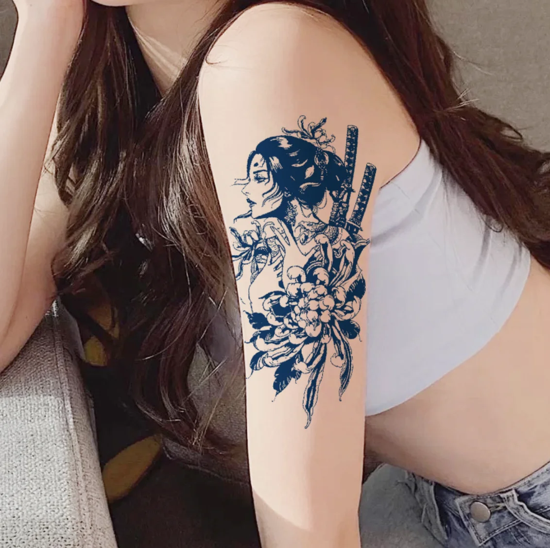 

Half arm juice tattoo tattoo stickers herbal semi-permanent non-reflective simulation pattern tattoo stickers waterproof imitati