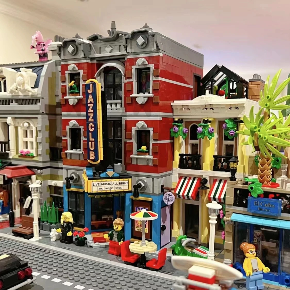 

Creative Expert Jazz Club Pizzeria Shop Model Moc Modular Houses Building Blocks Bricks Compatible 10312 Kid Toys Birthday Gift