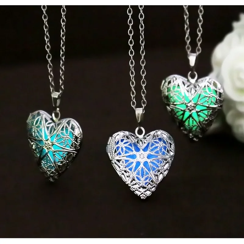 

Silver Love Heart Hollow Luminous Necklace Dark Night Luminous Pendant