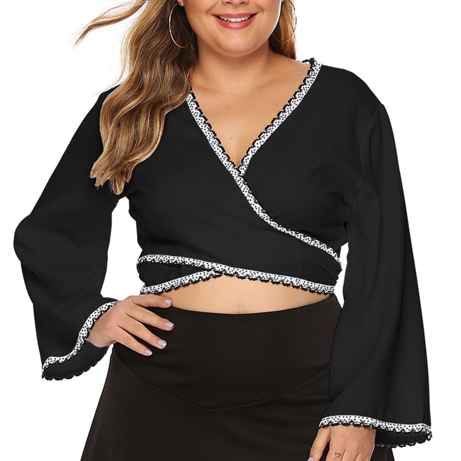 

Женский укороченный Топ с длинным рукавом, черная блузка большого размера с глубоким V-образным вырезом и поясом на завязках спереди с круже...