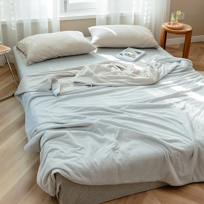

Cooling Blankets Cool Like Ice Cream Lightweight Blanket for Hot Sleeper Bed Summer with Double Side Cold Comforter Quilt TJ8236