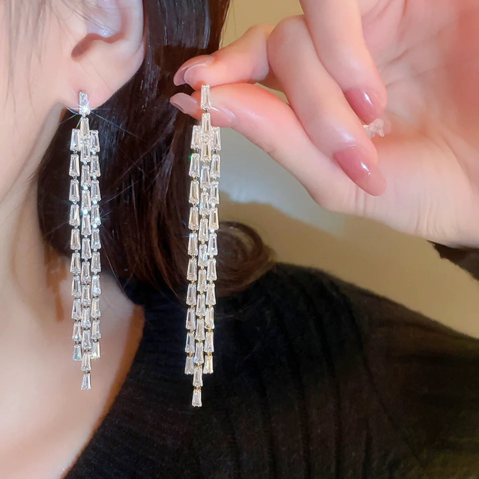 

RAKOL Tassel Zircon Earrings for Women Shiny Cubic Zirconia Long Dangle Earring Fashion Ladys Wedding Party Jewelry Accessories
