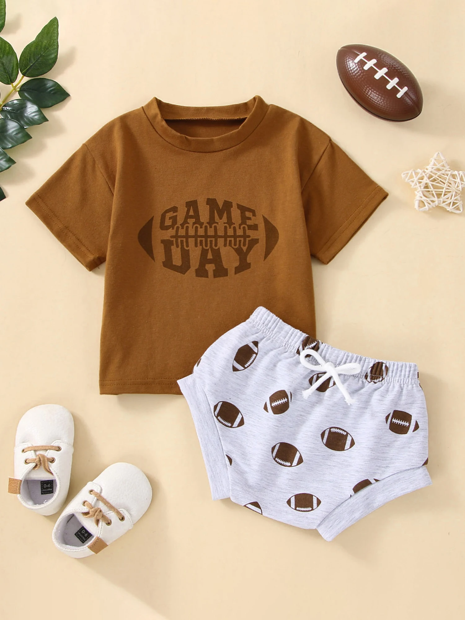 

Cute Toddler Outfit Set Short-sleeved Tee with Printed Letters and Elastic Waist Shorts Perfect for Playtime
