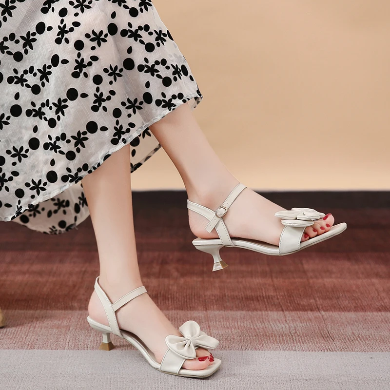 

Туфли супер хорошие женские, Новинка лета 2022, дизайнерские сандалии в нише, красивые туфли-лодочки с бантом, милая обувь ручной работы для же...