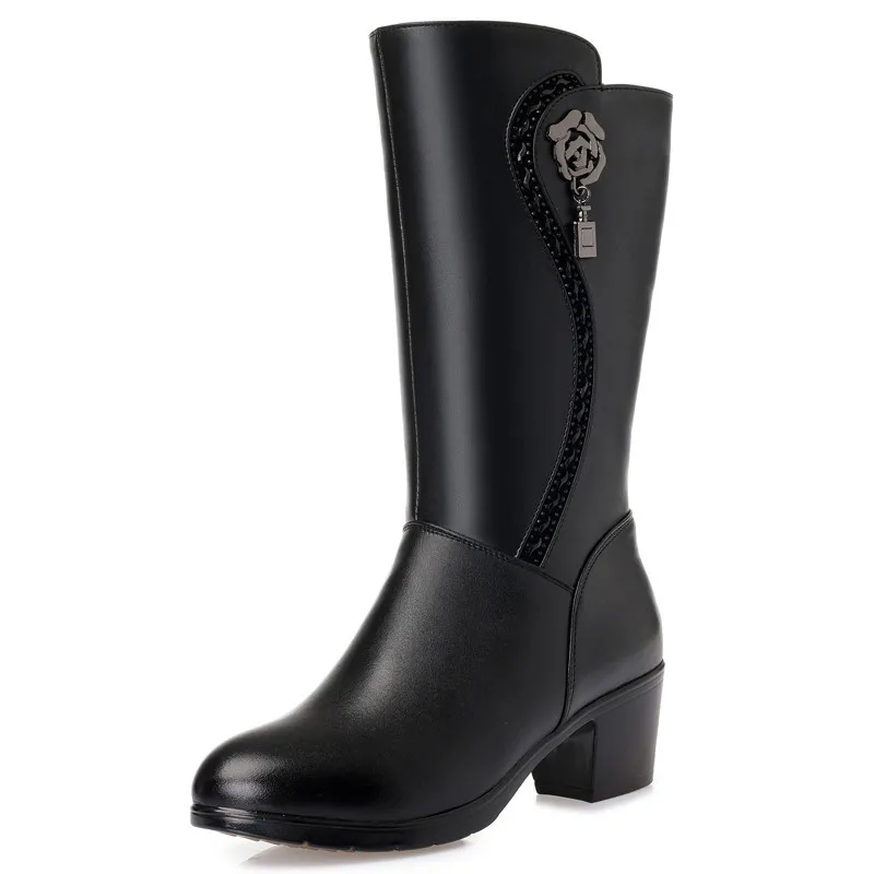 AIYUQI 2023 New Genuine Leather Women Wool Boots Thick Warm Winter Snow Boots Large Size 41 42 43 Motorcycle Boots Women