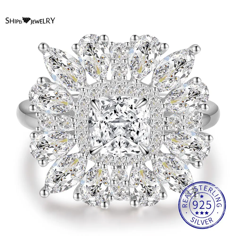 

Женское кольцо из серебра 925 пробы с муассанитом