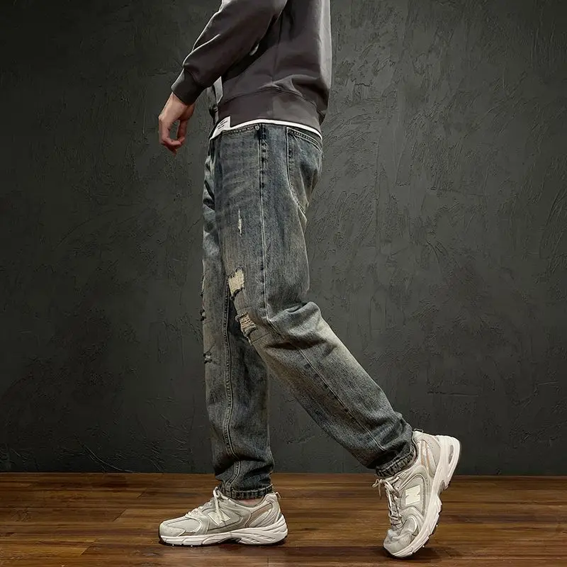 Рисунок 3 - Рваные джинсы в американском стиле