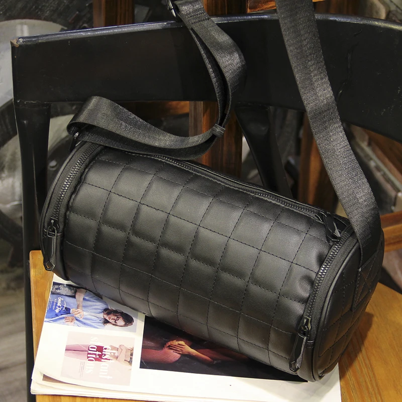 

Xiao.p Fashion Men's Bag Youth Fashion Pure Black Checkered Shoulder Bags Summer Cylinder Large Capacity Commuter Bags Trendy