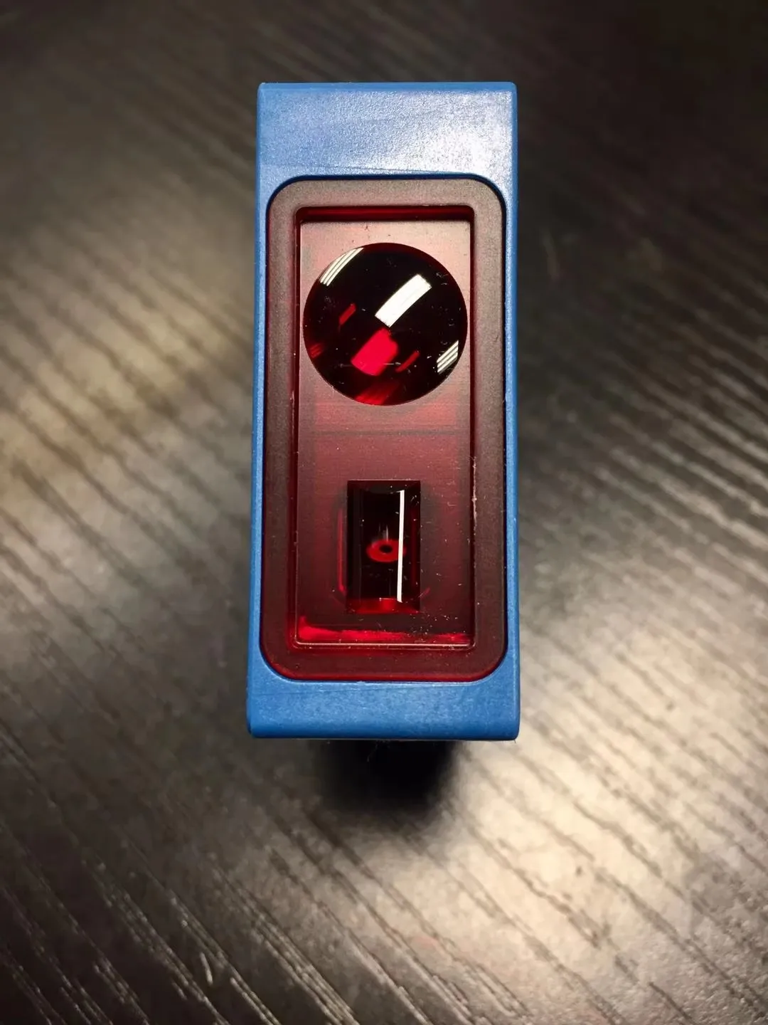 Фото Датчик GLOSS SENSOR 18-30vdc CP24MHT80 №3