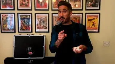 Ez-Zoom от Джолле Диккинсона - Фокусы