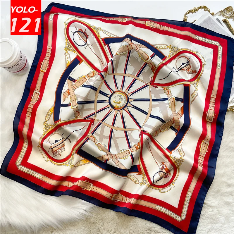 

2022 Luxury Chain Small Square Scarf 70cm Fashion Silk Scarf Women Brand Designer Scarf Outdoor Sunscreen Shawl Female Bandana