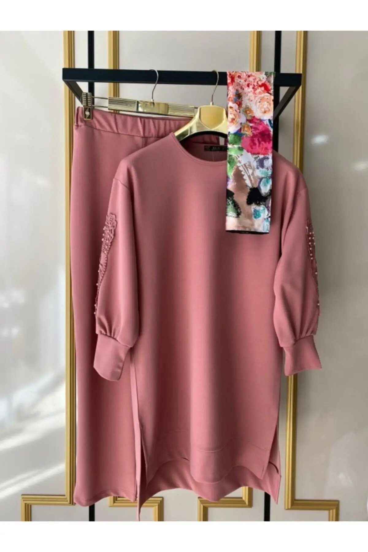 

Women's Pink Lace And Handle c taylor Team Women's Islamic Team 2021
