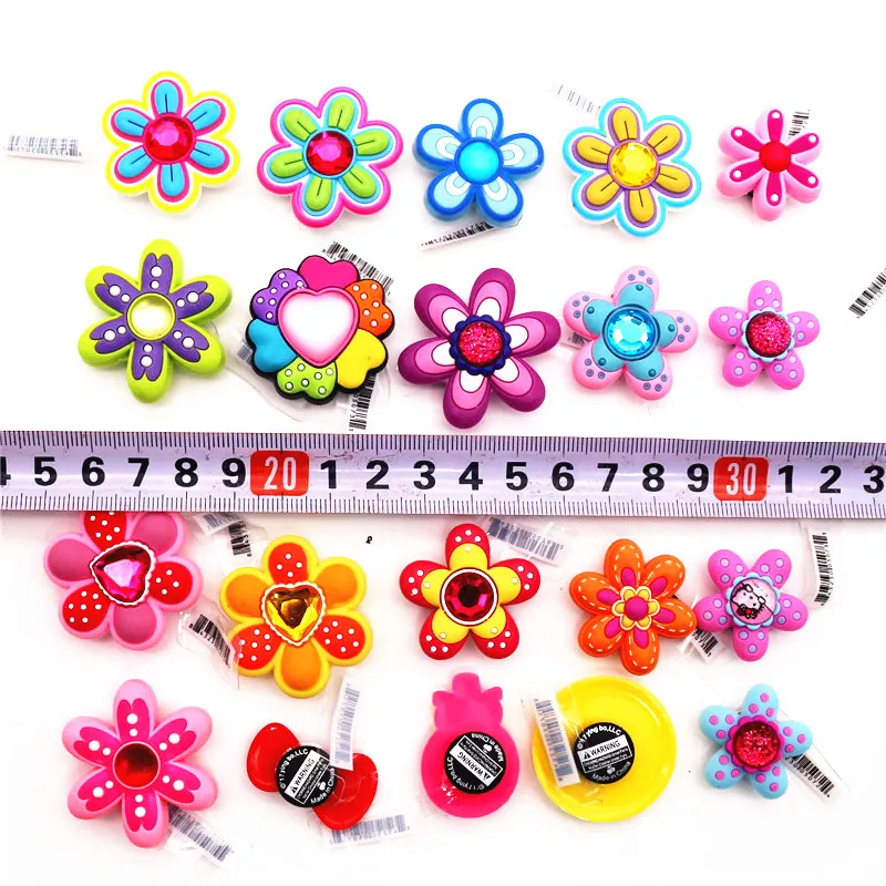 1pcs High Imitation Shoe Charms Colorful Heart-shaped Shoe Buckles Original Accessory fit Bracelets Croc JIBZ Kids Gifts F-ZBX20