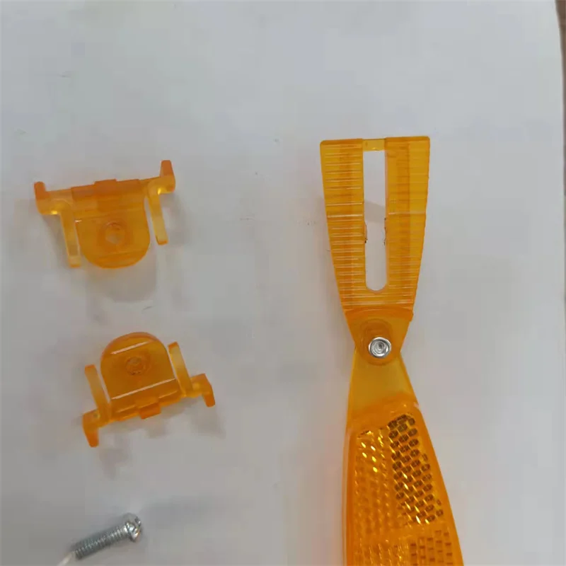 Задняя велосипедная отражающая пластина