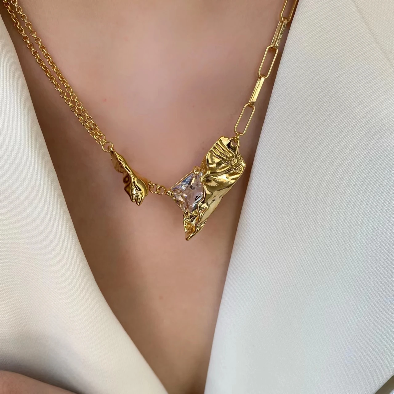 

Небольшой дизайн и модное ожерелье конфетного цвета из фольги с ярким цирконием, Женская цепочка на воротник