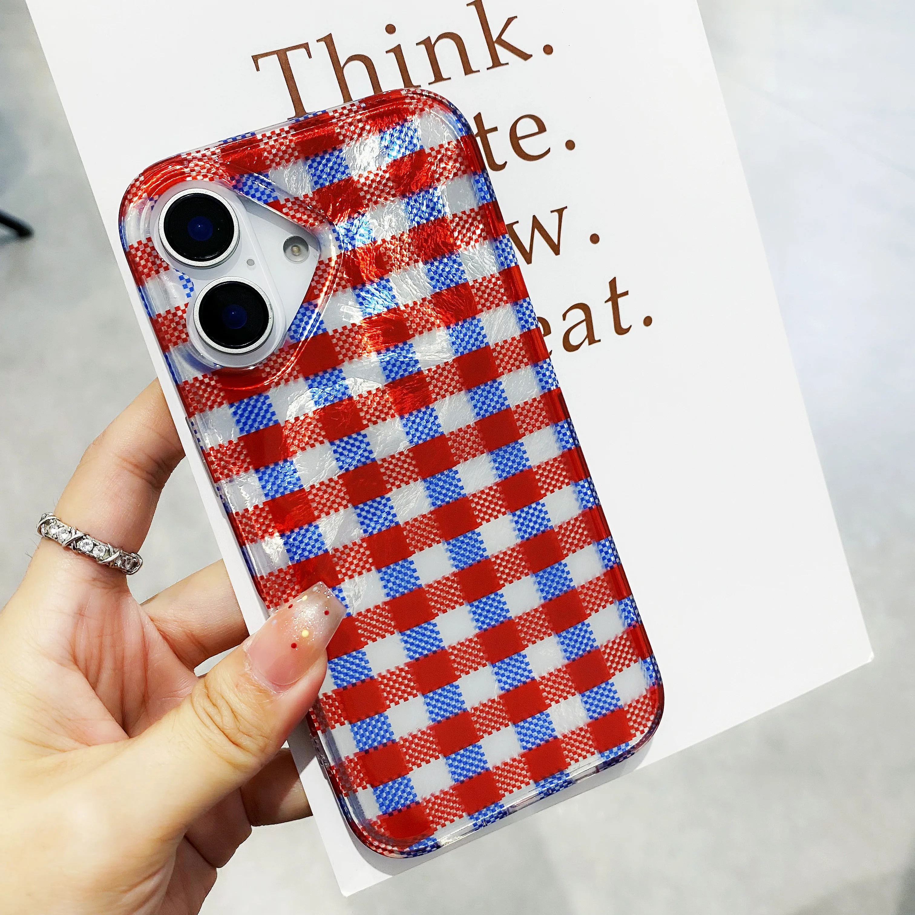 Чехол для телефона с градиентной волнистой текстурой три цвета шашки сердце