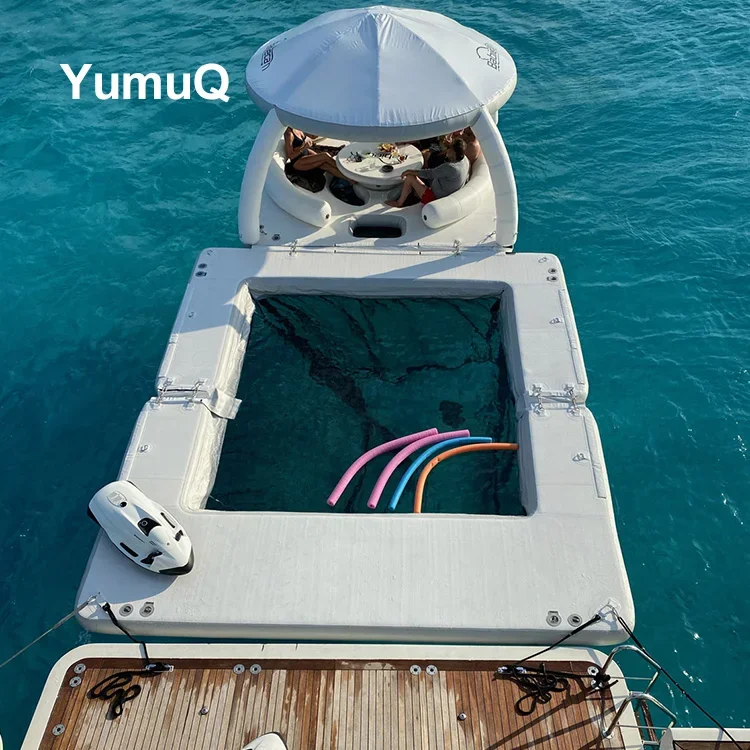 Палубный бассейн размером 315 x 268 96 дюймов предназначенный для яхт и перевездов