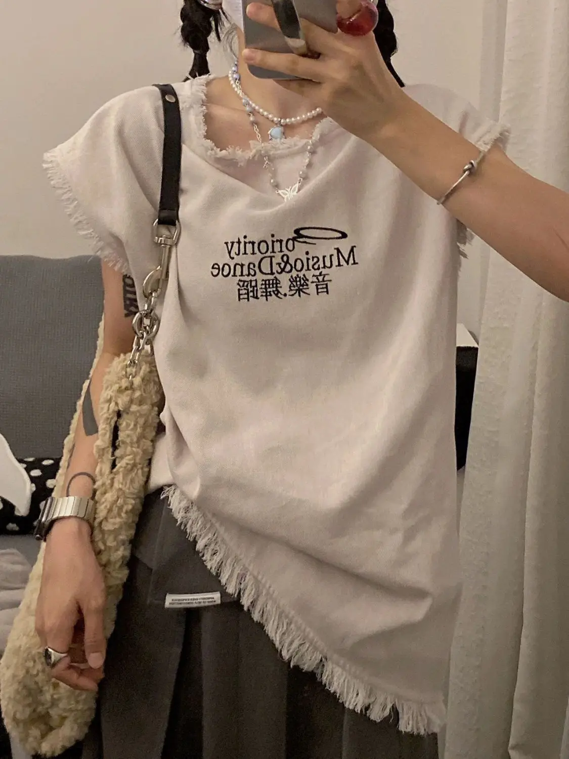 Japan Style Retro Tshirt Women Sleeveless Vest T-shirt Women's Summer Loose All-match O-neck Irregular White Casual Top